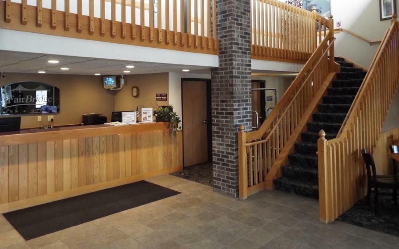 Fairbridge Inn & Suites Thorp Exterior foto